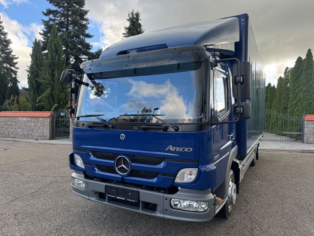 Mercedes Atego 818